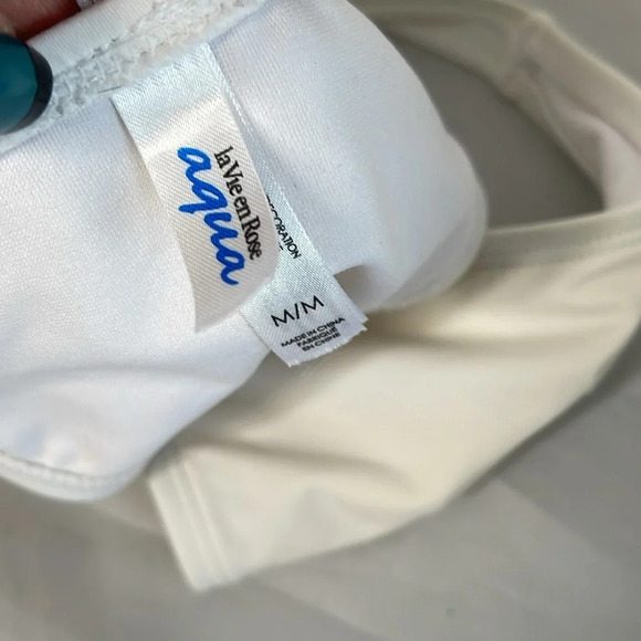 5/$25 LA VIE EN ROSE Aqua White Cheeky Bikini Bottoms Crisscross Sides M As Is - Picture 4 of 7